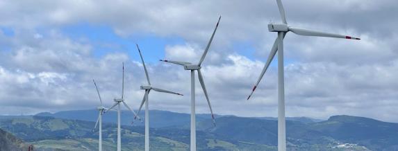 Image of a wind farm. 