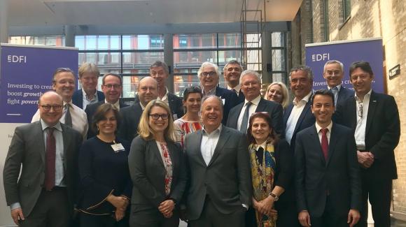 Imagen de los participantes en la reunión anual de la Asociación de Instituciones Financieras de Desarrollo Europeas (EDFI)
