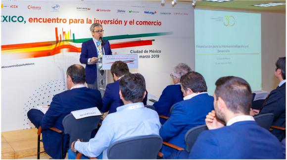 Image of the participation of the COFIDES Deputy Director of Operations, Miguel Ángel Ladero