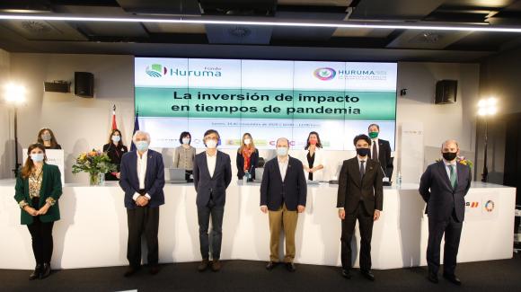 Imagen de algunos ponentes y organizadores de la conferencia Huruma