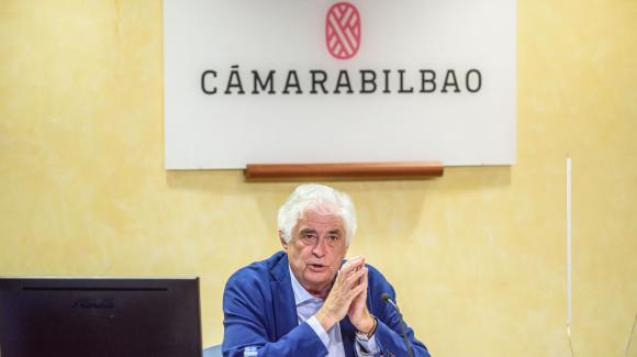 Imagen del presidente de COFIDES, José Luis Curbelo, en la presentación del FONREC en Cámarabilbao